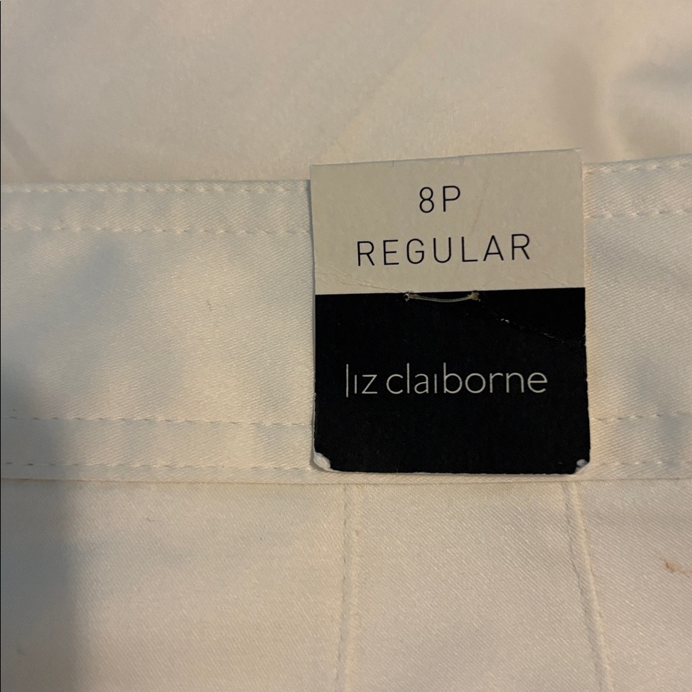 NWT Liz Claiborne white pants - Picture 4 of 5